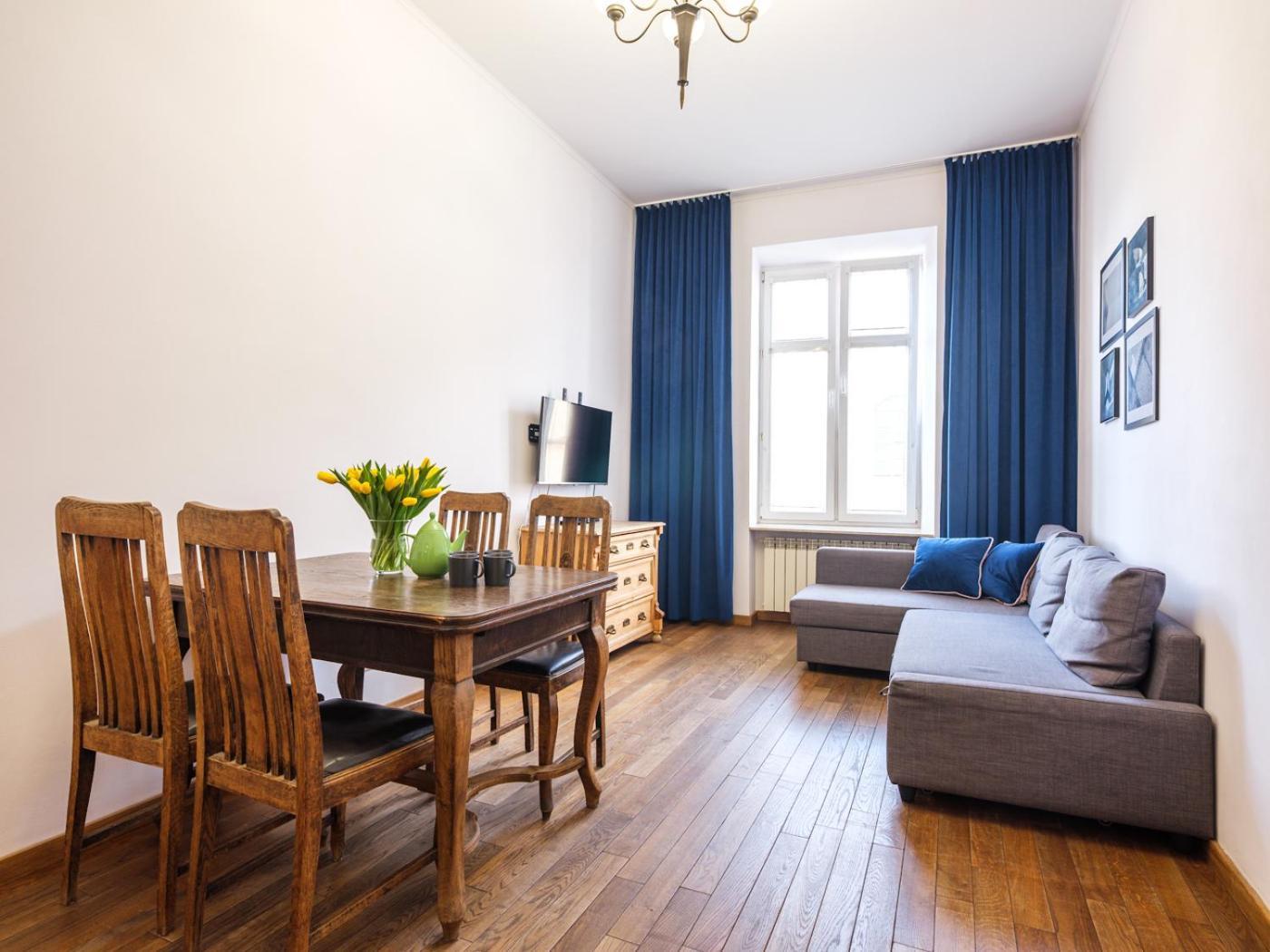 Tyzenhauz Apartments Krowoderska Street Krakau Exterior foto